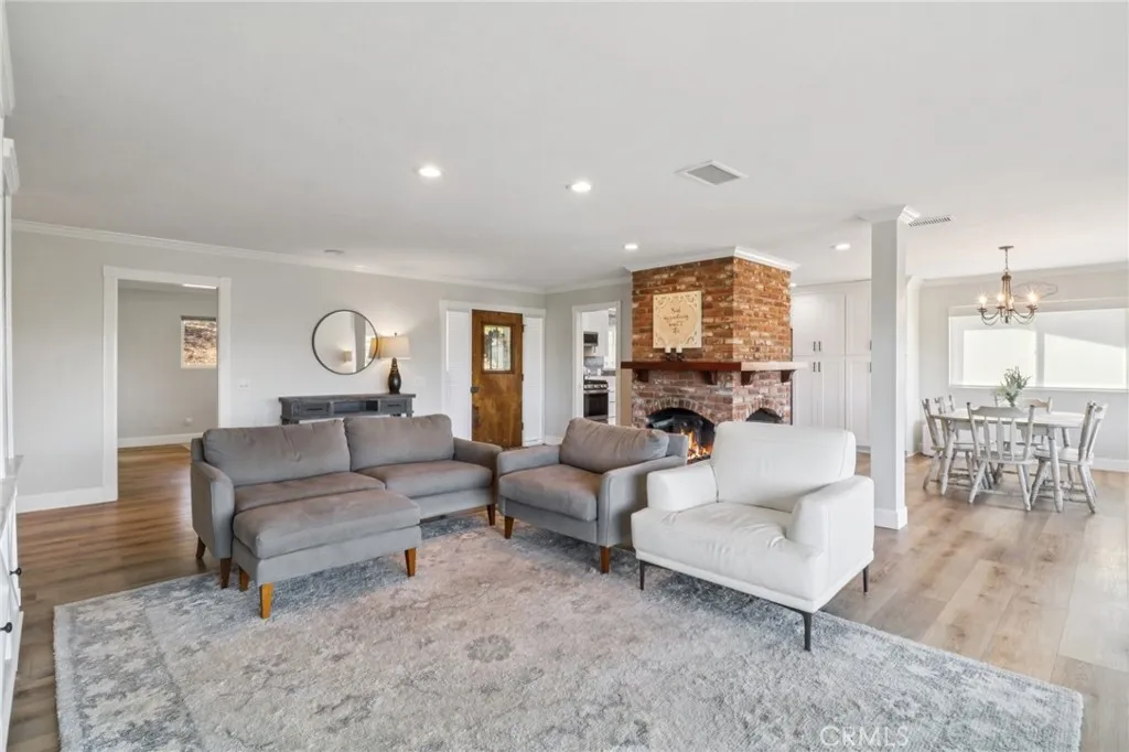 https://cdn.realtyfeed.com/cdn/127/306707263/765b6daa77dfc2e57f24793e4e7ae6d0.webp