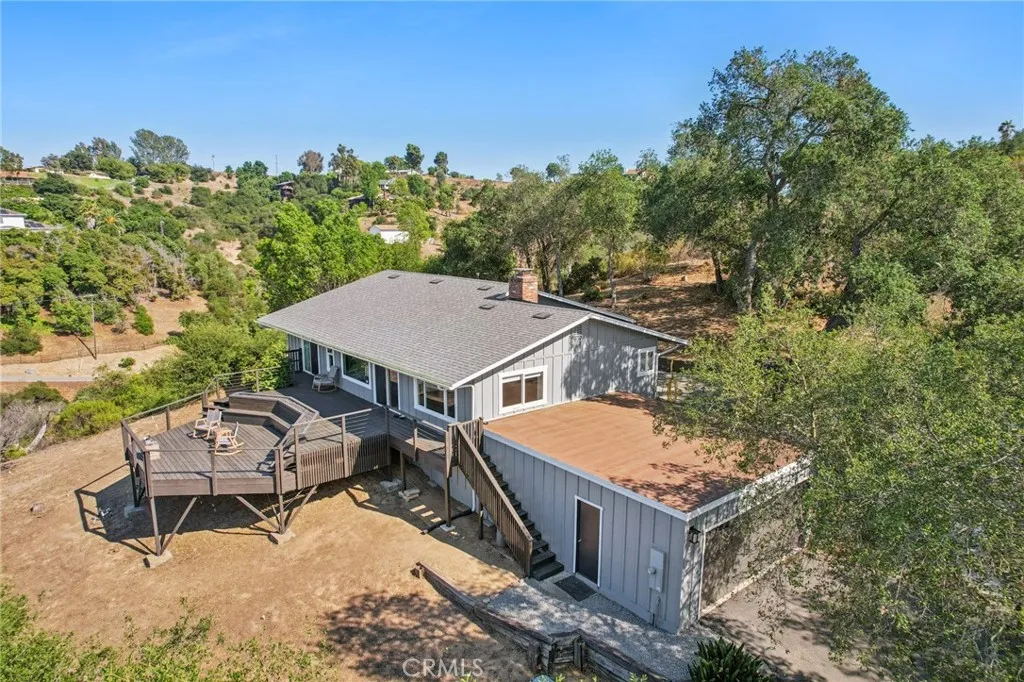 https://cdn.realtyfeed.com/cdn/127/306707263/eb5e3f0dd30aebdb84e213dd04fb8d16.webp
