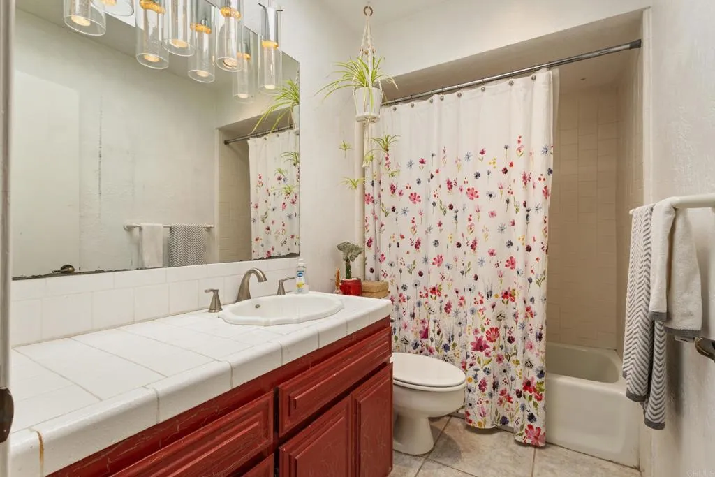 https://cdn.realtyfeed.com/cdn/127/306707270/1f9f59f112c912a5b54add70fc88e4d6.webp