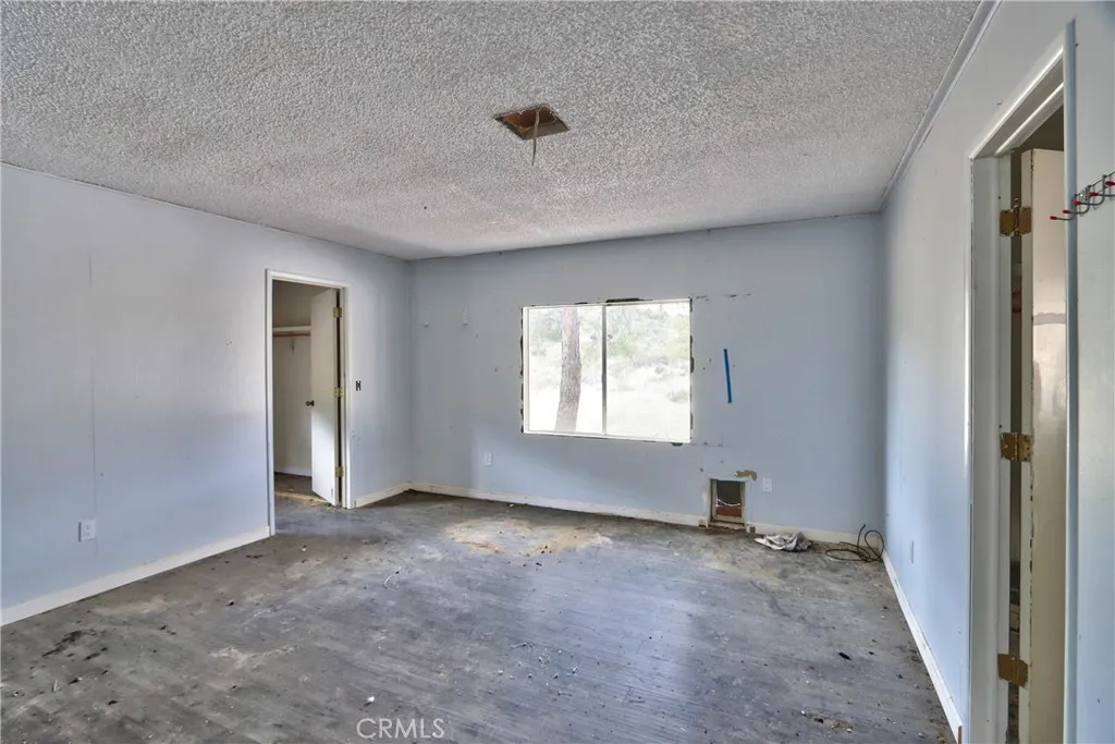 https://cdn.realtyfeed.com/cdn/127/306707295/0970d9e0af7493515fdbdd388c70724e.webp