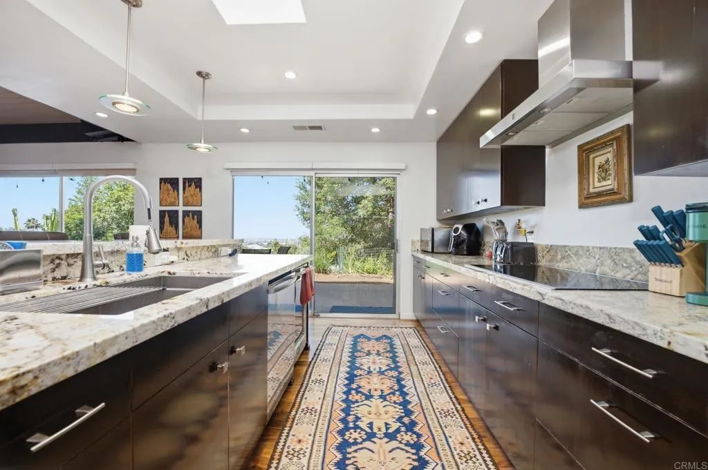 https://cdn.realtyfeed.com/cdn/127/306707305/16358f140f7e71ca47c0209659522be0.webp