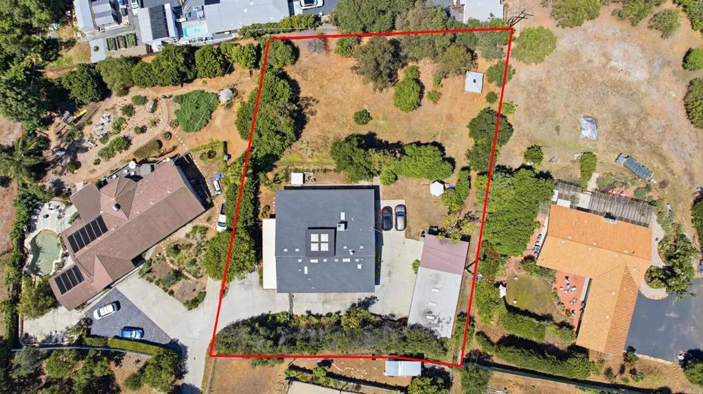 https://cdn.realtyfeed.com/cdn/127/306707305/6163ce2bf3f1b5ea8f718ebc986b6b79.webp