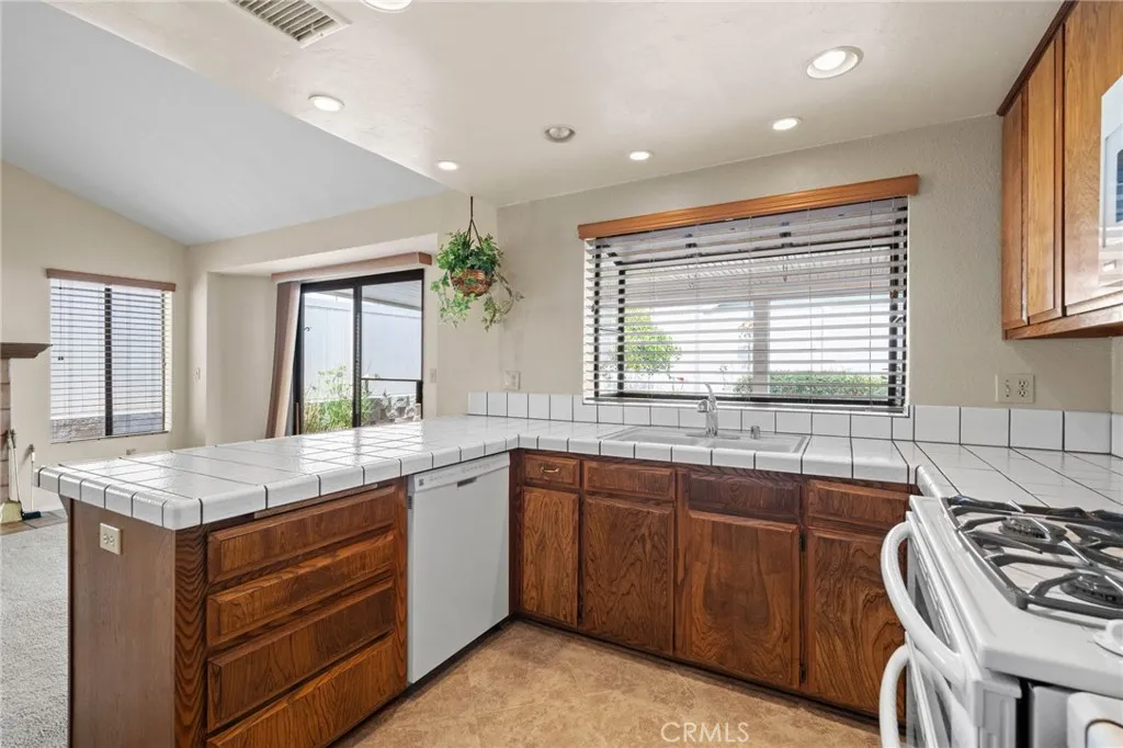 Photo #14: IV26088261 Listing: Photo #14