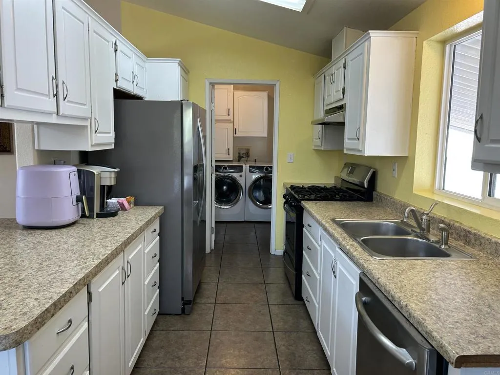 https://cdn.realtyfeed.com/cdn/127/306707360/282b3f1bb67eba6b87f45b2beb604cce.webp
