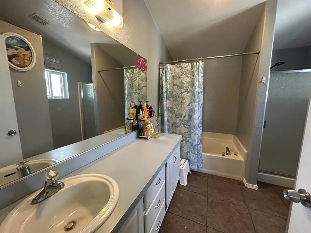 https://cdn.realtyfeed.com/cdn/127/306707360/4ee27797728d3295e8455f1885b6e2b4.webp