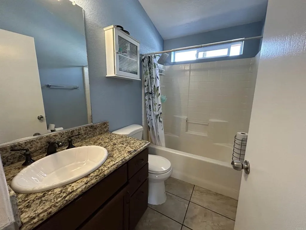 https://cdn.realtyfeed.com/cdn/127/306707360/ca49c991dcaccb0b281195352d684ec9.webp