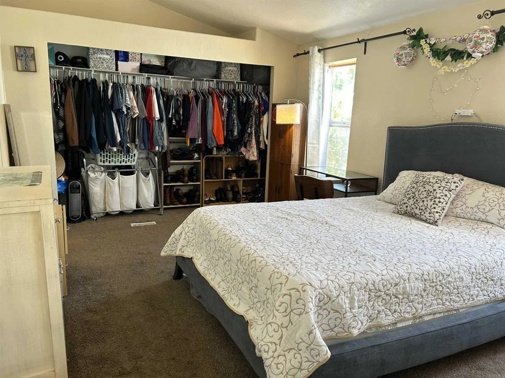https://cdn.realtyfeed.com/cdn/127/306707360/da03d67f4aabedbced8d3ba3185eda30.webp