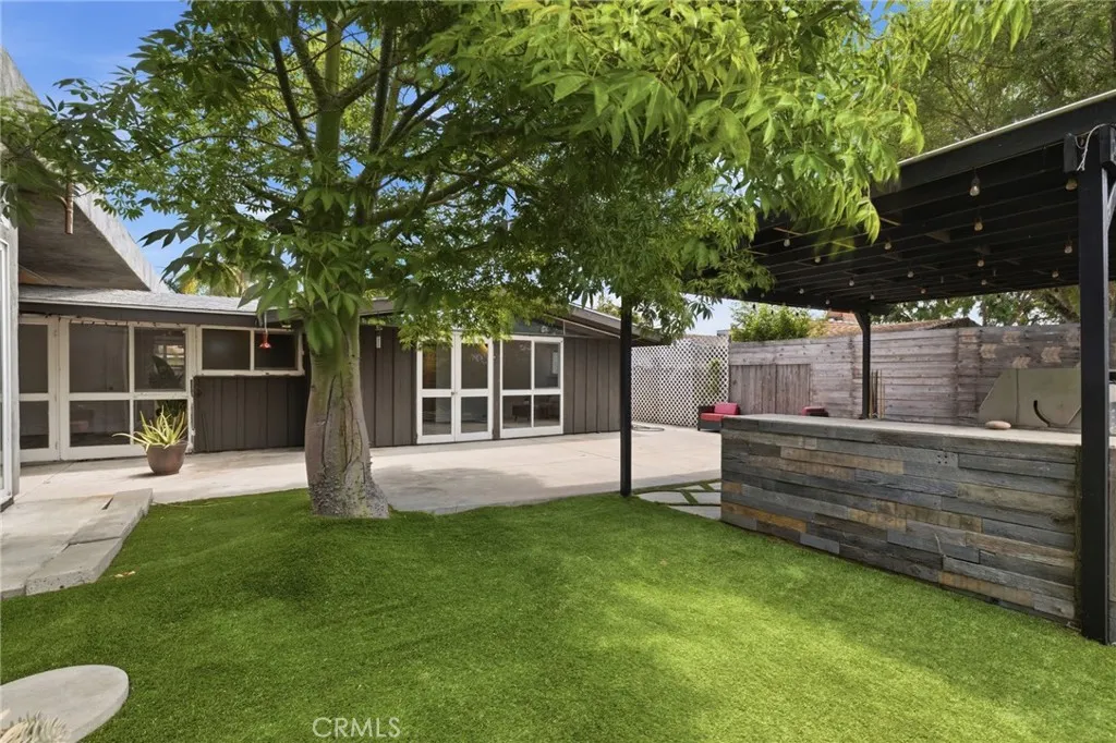 https://cdn.realtyfeed.com/cdn/127/306707375/2c2bfdea7a0076a4c79da370815837b0.webp