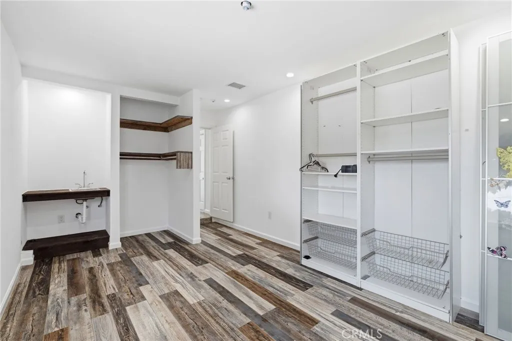 https://cdn.realtyfeed.com/cdn/127/306707375/396ee86fe9a3d13a88c1b20cab389950.webp