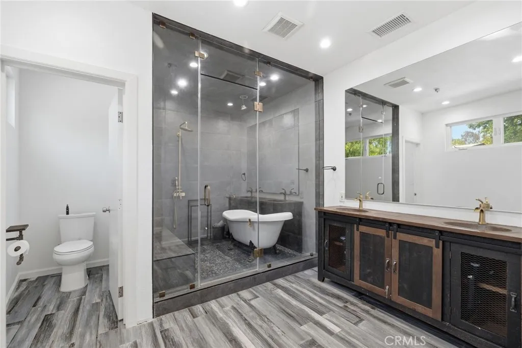 https://cdn.realtyfeed.com/cdn/127/306707375/5766d678bc01588c57167d347a1b73a8.webp