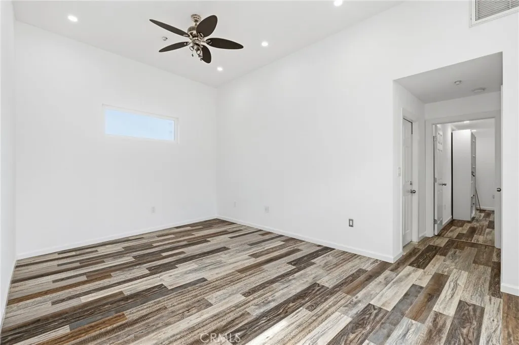 https://cdn.realtyfeed.com/cdn/127/306707375/8108d70f86da37f22ce1a213704e8b2d.webp