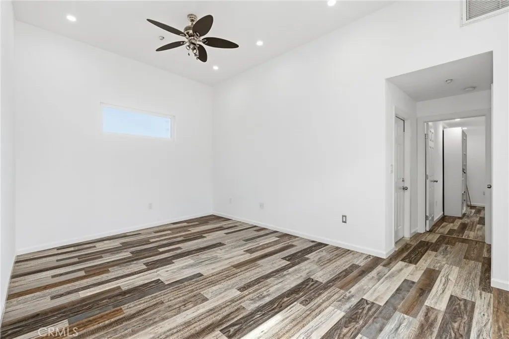 https://cdn.realtyfeed.com/cdn/127/306707375/933f0ec12003670c580f0a0fa111b67e.webp