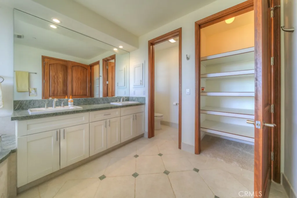 https://cdn.realtyfeed.com/cdn/127/306707396/108bc0d473206dc730ca4dfd95bd7189.webp