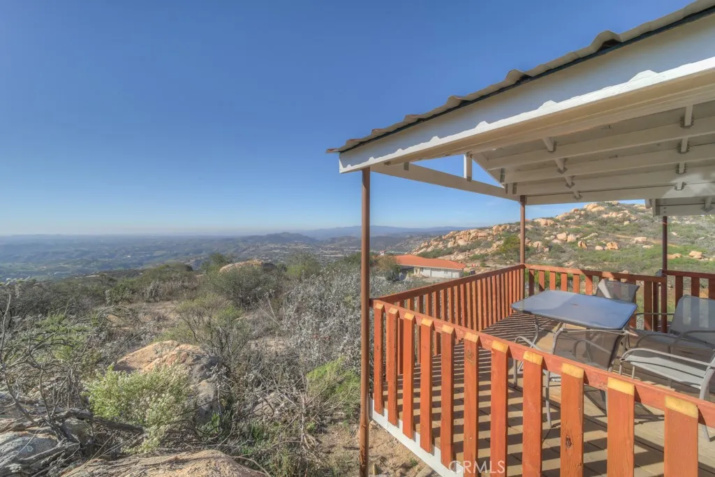 https://cdn.realtyfeed.com/cdn/127/306707396/23a3afb525a0b434834b3987e08f9313.webp