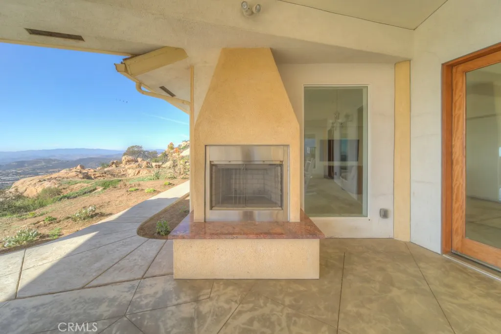 https://cdn.realtyfeed.com/cdn/127/306707396/56d8ff0ae7aa5e16f80ac420ca6b7b32.webp