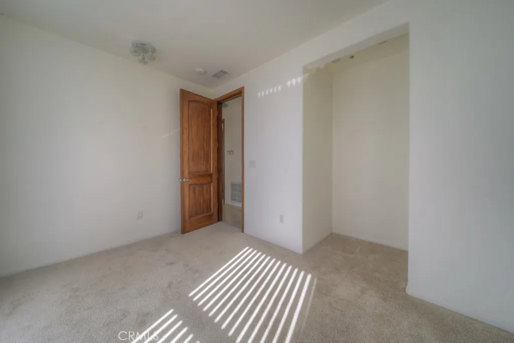 https://cdn.realtyfeed.com/cdn/127/306707396/5ba5d0317f024b8fb289a7ee84d10525.webp