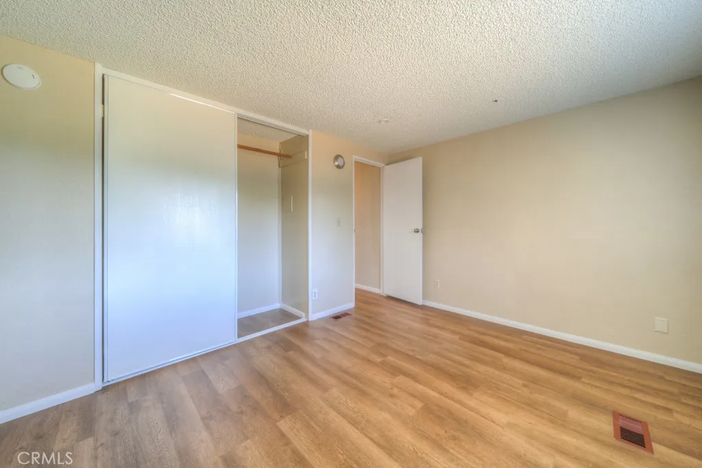 https://cdn.realtyfeed.com/cdn/127/306707396/5c333a2a4f4386d9b2a26066b68b0f93.webp