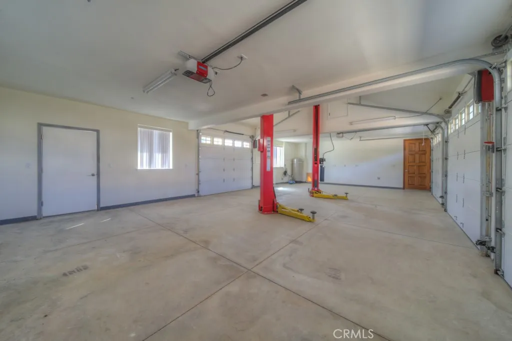 https://cdn.realtyfeed.com/cdn/127/306707396/691b5371a5e4603ccfe5a7c7f550e75c.webp