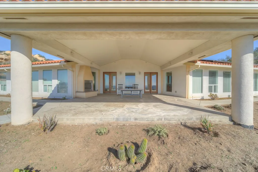 https://cdn.realtyfeed.com/cdn/127/306707396/6cfe12ab691e4ef2ccd2e140871c22ad.webp