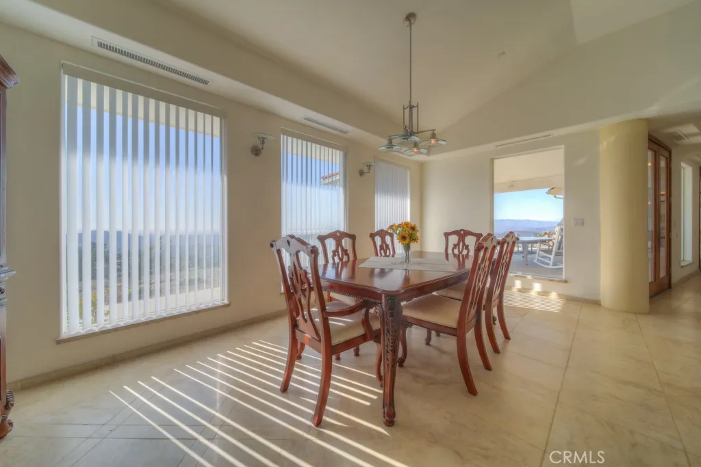 https://cdn.realtyfeed.com/cdn/127/306707396/7167a5a1eeea0c99a52162d45b53871c.webp