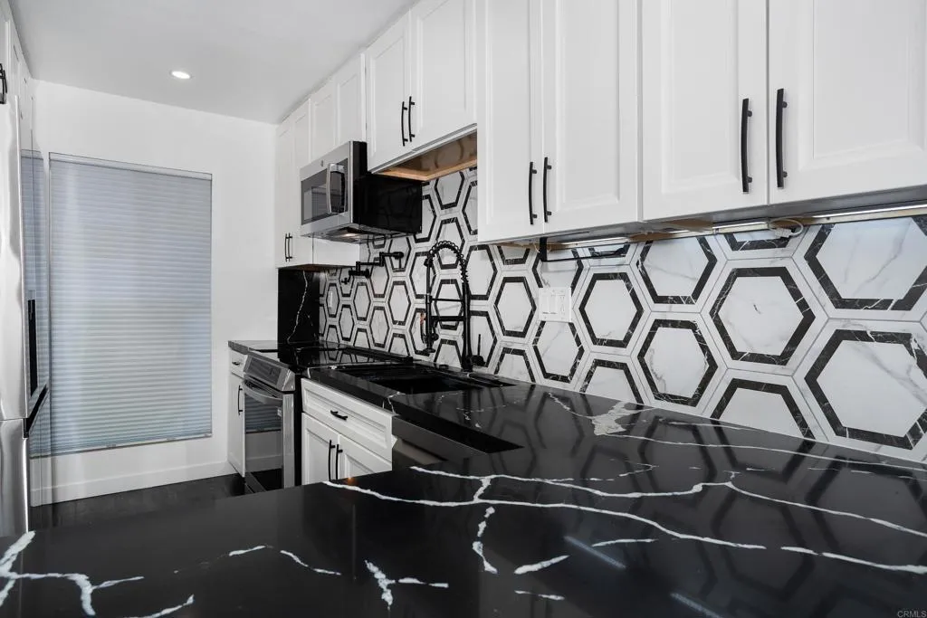 5700 Baltimore Drive Unit 16, La Mesa, CA 91942 - Photo 4 of 24, La Mesa, CA