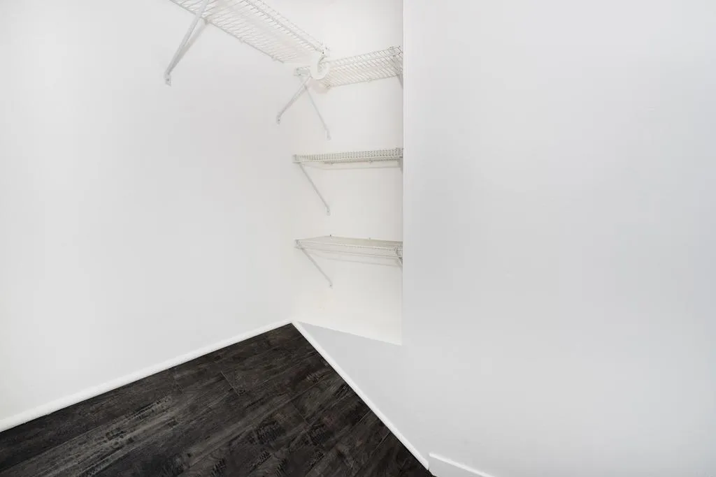 https://cdn.realtyfeed.com/cdn/127/306707408/c56a0a4e1571f9ec36894d202558deab.webp