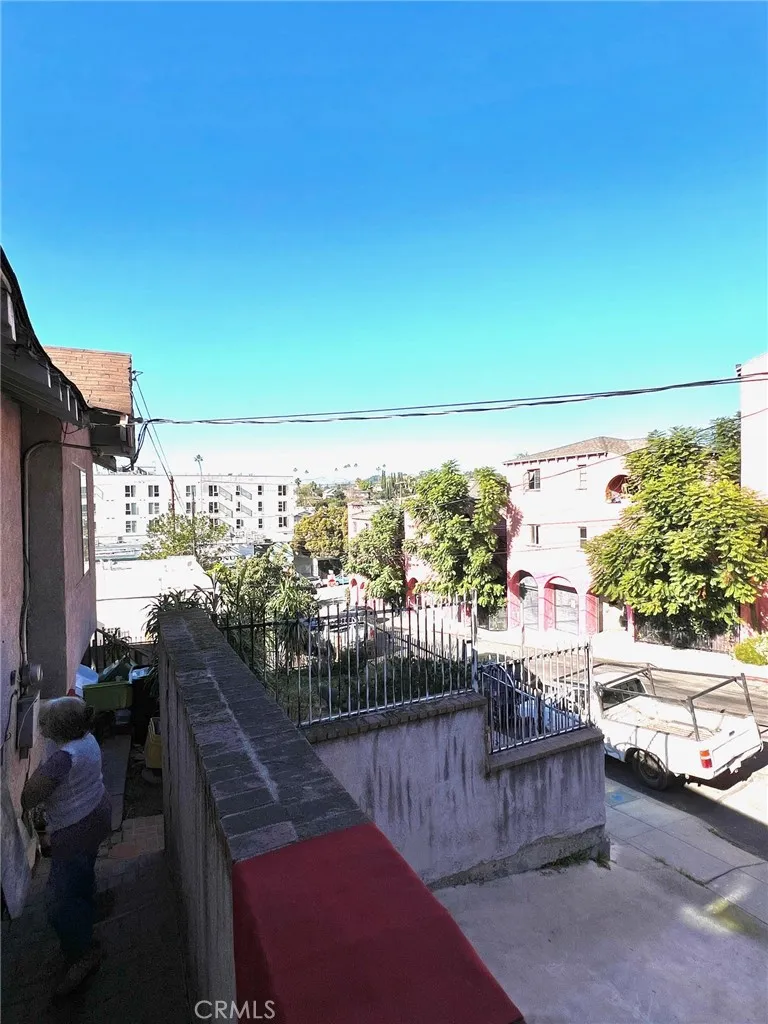 1414 Fairbanks, Los Angeles, CA 90026 - Photo 4 of 8, Los Angeles, CA