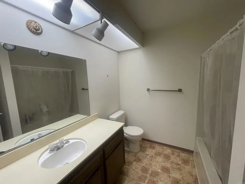 https://cdn.realtyfeed.com/cdn/127/306707429/29411b5db1eafd11b6ce11471a5e796e.webp