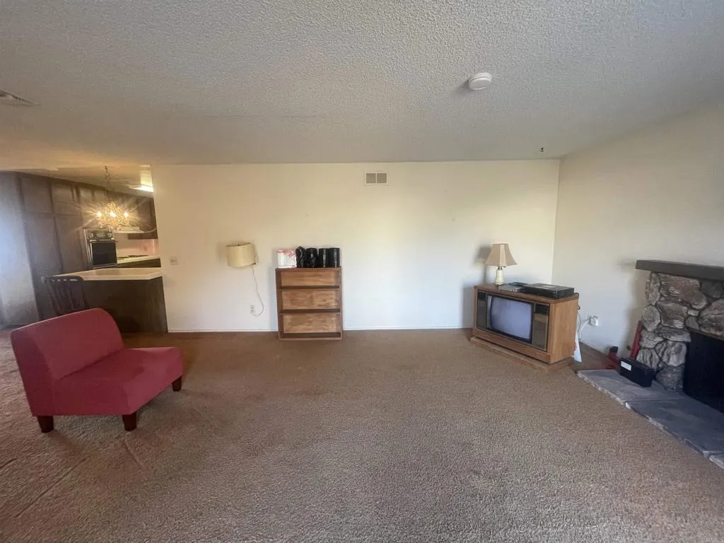 https://cdn.realtyfeed.com/cdn/127/306707429/c312bac59d15ccab1c4c010b8160e20b.webp