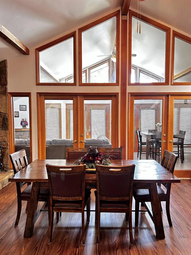https://cdn.realtyfeed.com/cdn/127/306707441/53c5b53e7d27d5bb68474186e93cf43c.webp