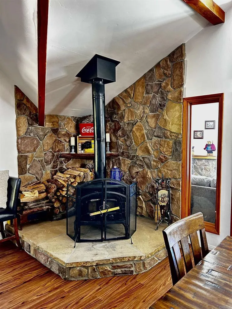 https://cdn.realtyfeed.com/cdn/127/306707441/53d4c122a725acb99471fabebfa1de80.webp