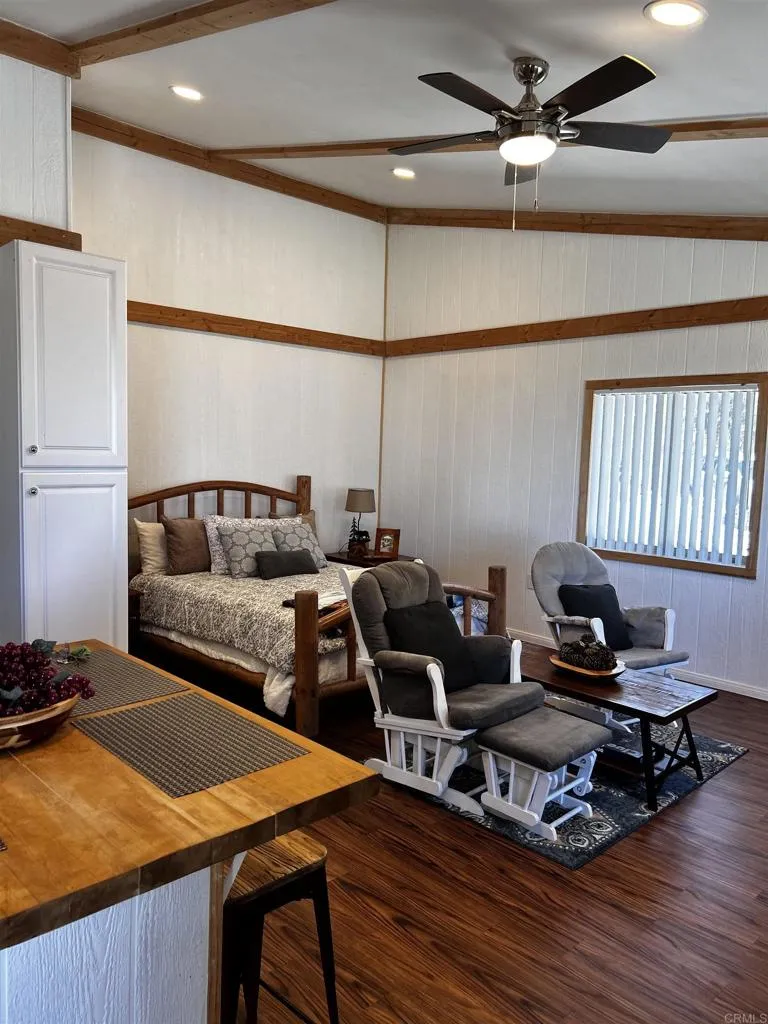 https://cdn.realtyfeed.com/cdn/127/306707441/bb881bb8387ac98f979669ffeaa1242e.webp