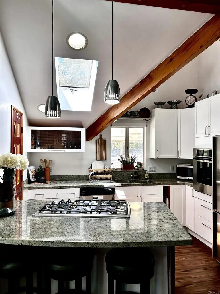 https://cdn.realtyfeed.com/cdn/127/306707441/e746b679721875cc91905ec5f0f8a6d4.webp