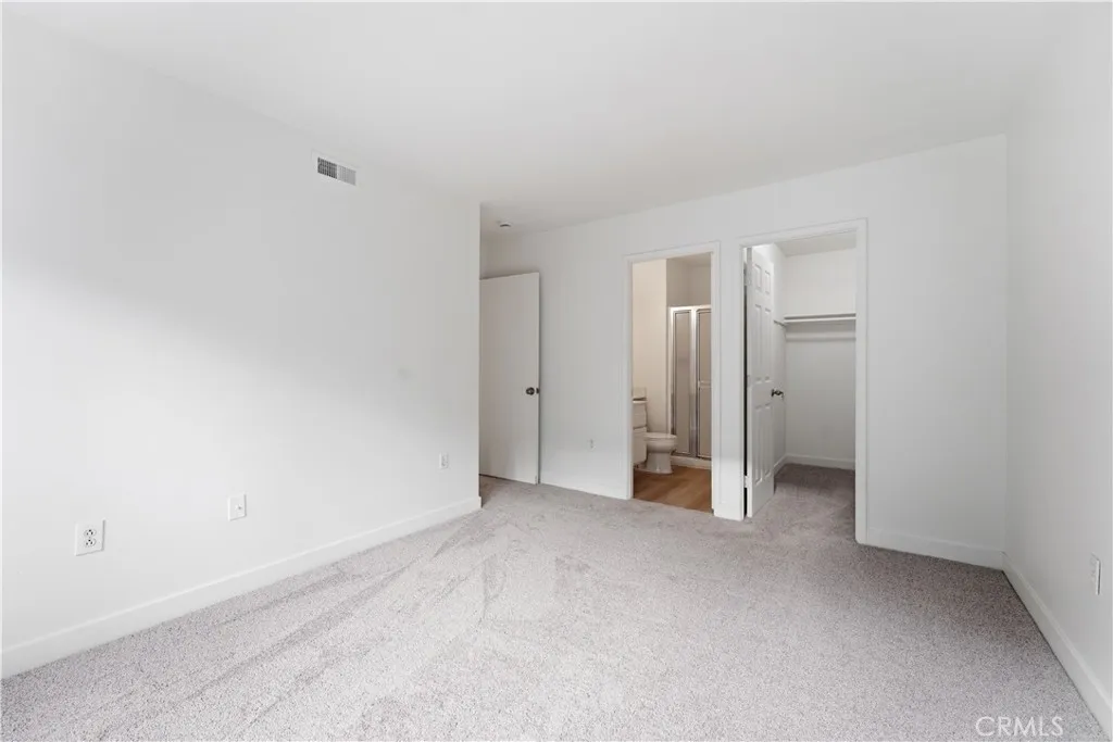 https://cdn.realtyfeed.com/cdn/127/306707442/7907e5ee1c9e5b23c92d5e413a5e9618.webp