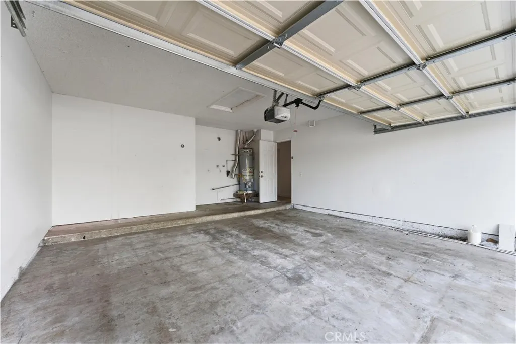 https://cdn.realtyfeed.com/cdn/127/306707442/bd2dd39bab2c1f4e40353562d49f1d75.webp