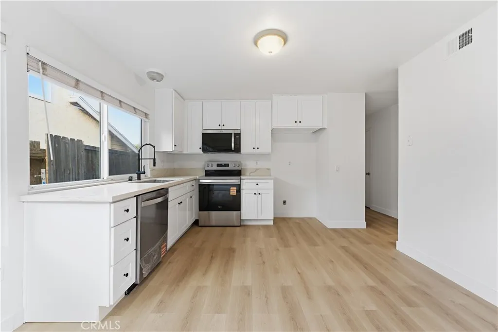 https://cdn.realtyfeed.com/cdn/127/306707442/e40e1ef0617c001c4c8af625c1436267.webp