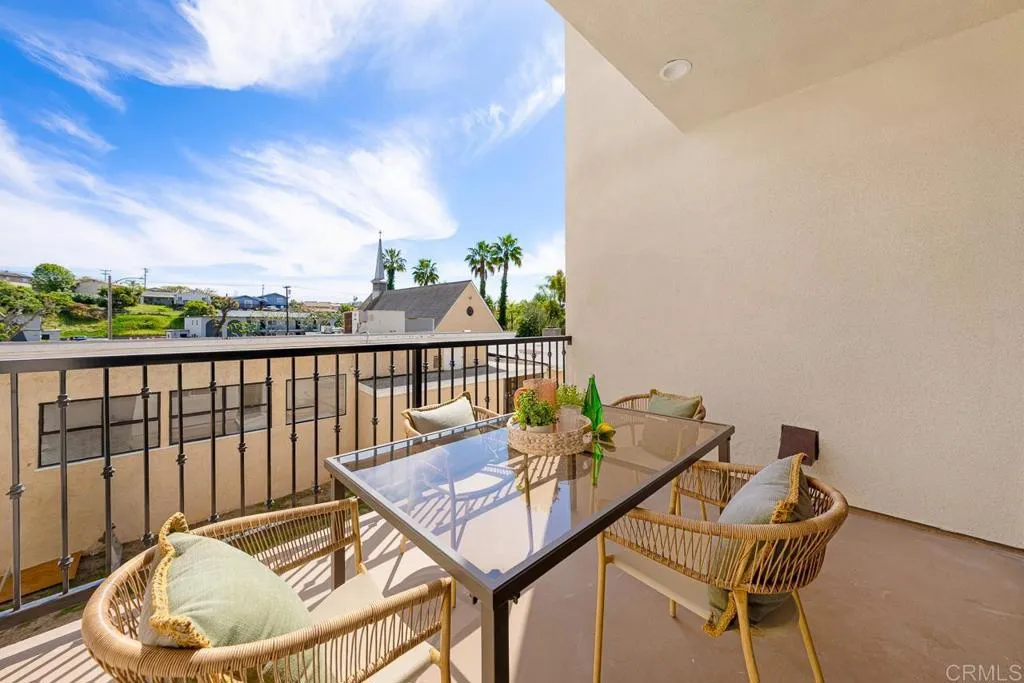 https://cdn.realtyfeed.com/cdn/127/306707466/fbf1d995fa2600e0f58b6a53ca49b1e6.webp