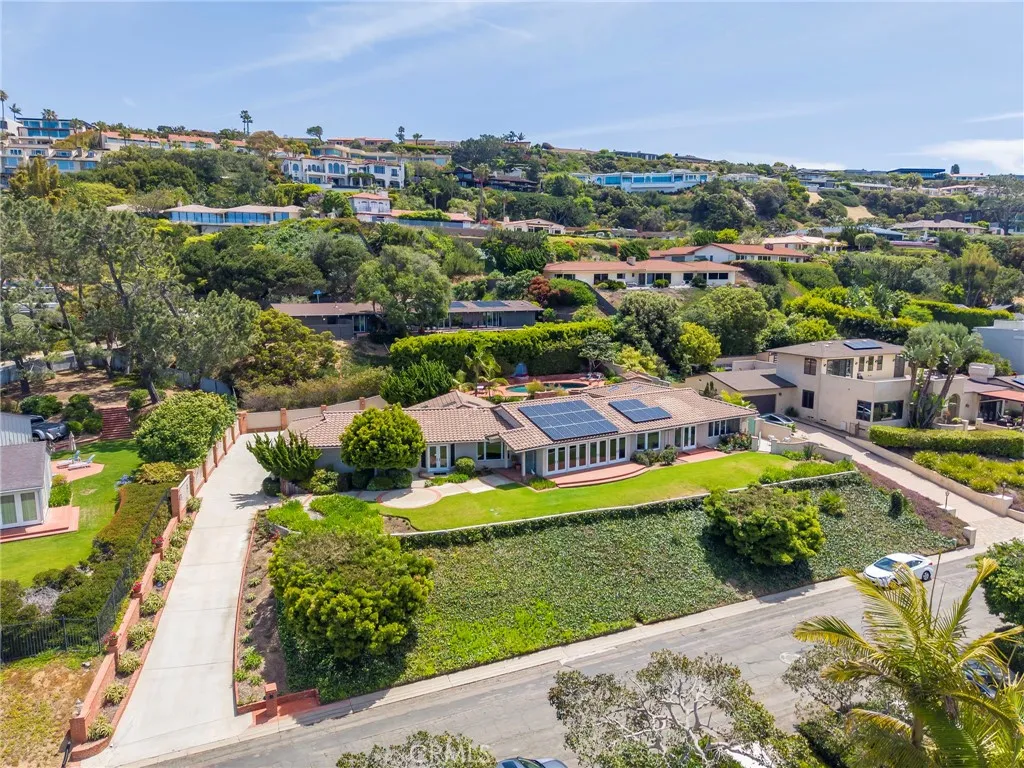 https://cdn.realtyfeed.com/cdn/127/306707503/5cc758e4035fedd7cdd5e2aa10450850.webp