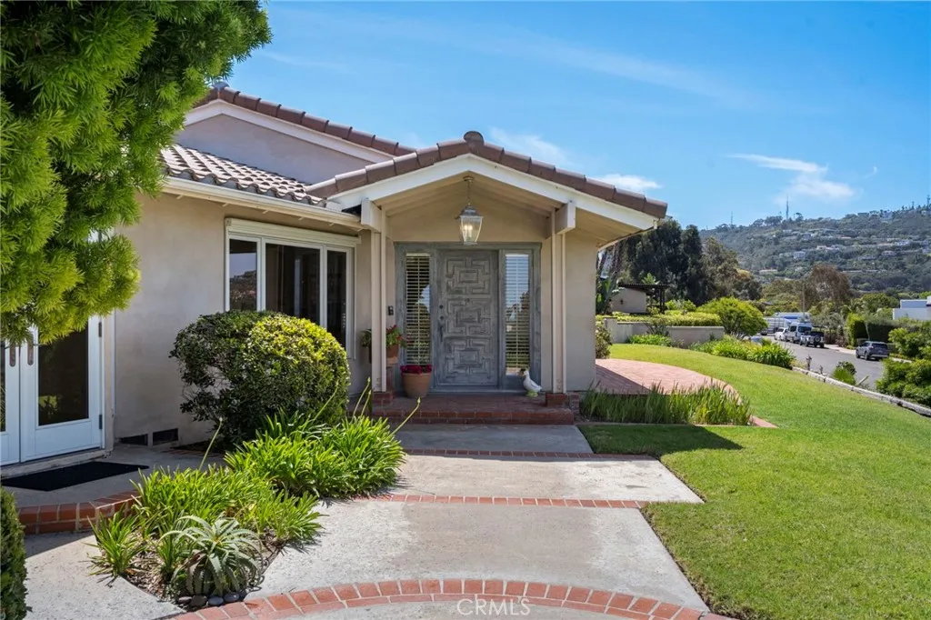 https://cdn.realtyfeed.com/cdn/127/306707503/97fa822047f5d994cb2d60e98176326f.webp
