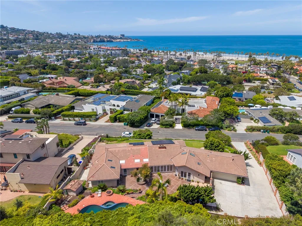 https://cdn.realtyfeed.com/cdn/127/306707503/d3e2108a9f0eb608eb46e6ce8cf1e2a8.webp