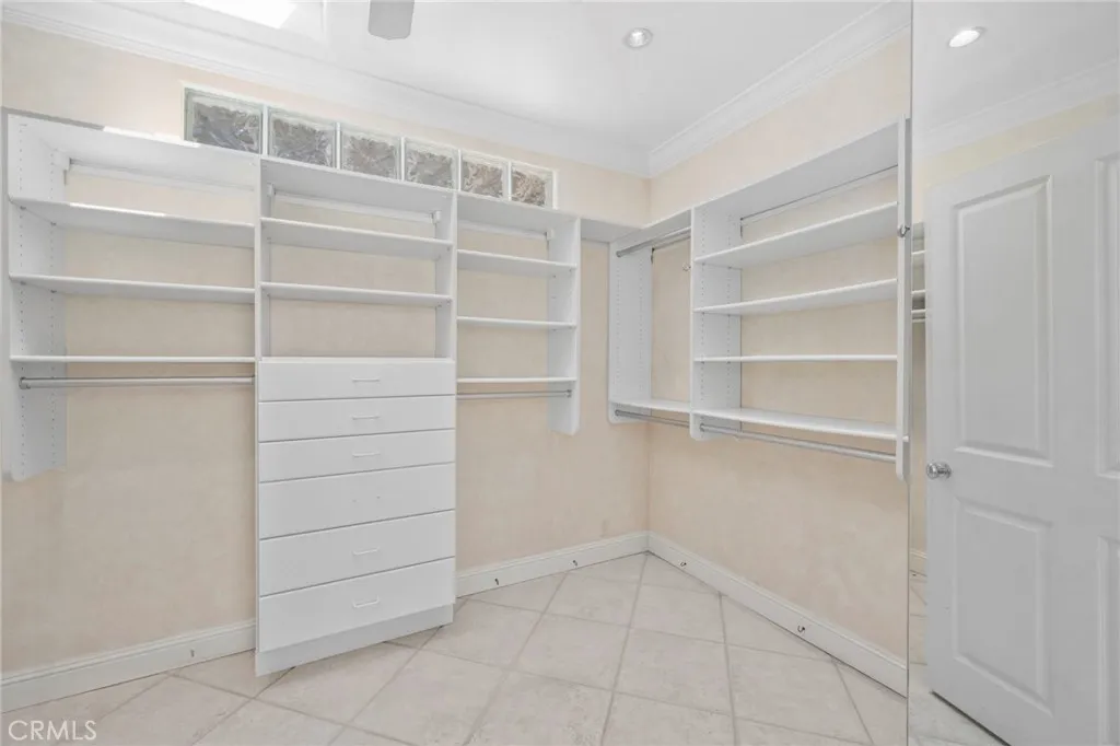 https://cdn.realtyfeed.com/cdn/127/306707503/e03b9318394da41a9adfe710e9a34577.webp