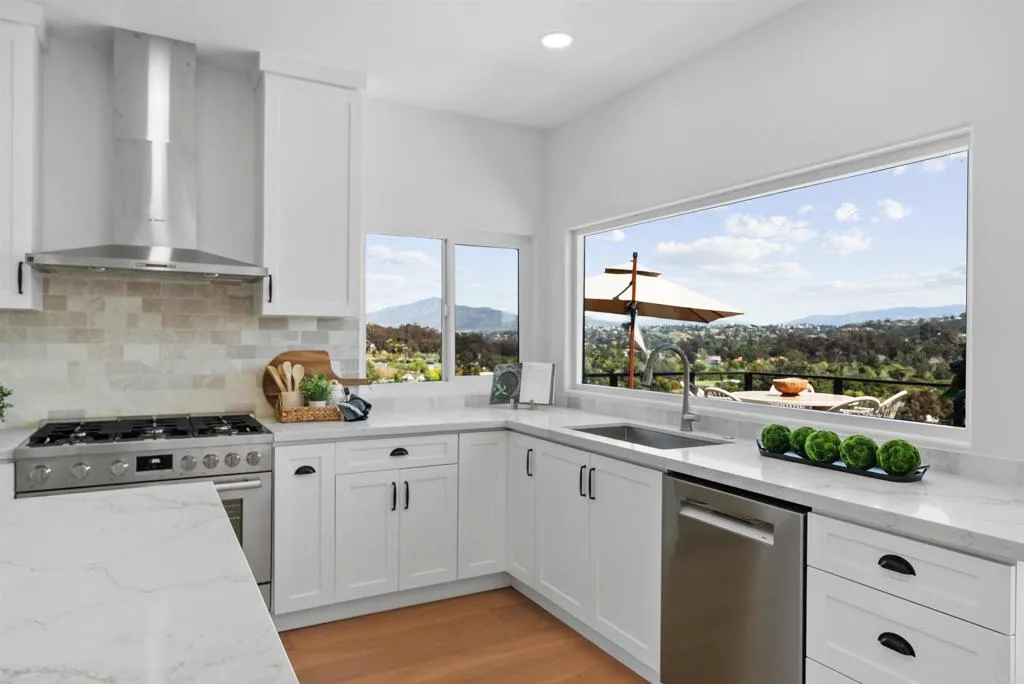 https://cdn.realtyfeed.com/cdn/127/306707516/acb8adb172eb31cafed3ac28e7d0ce16.webp