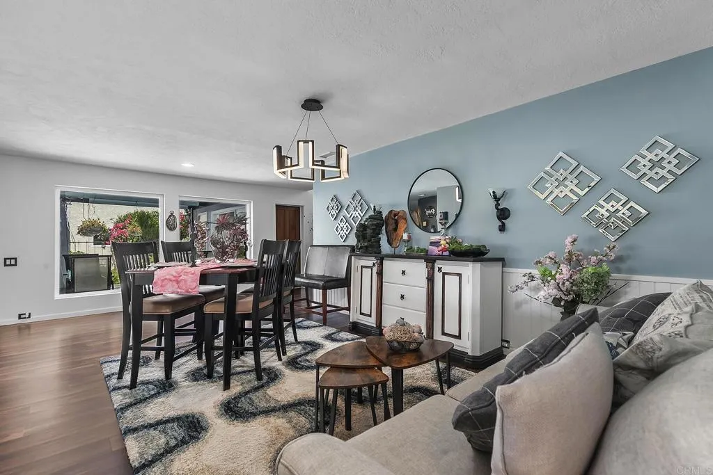https://cdn.realtyfeed.com/cdn/127/306707559/147e6cf348465d2e9ee89d00171fef10.webp
