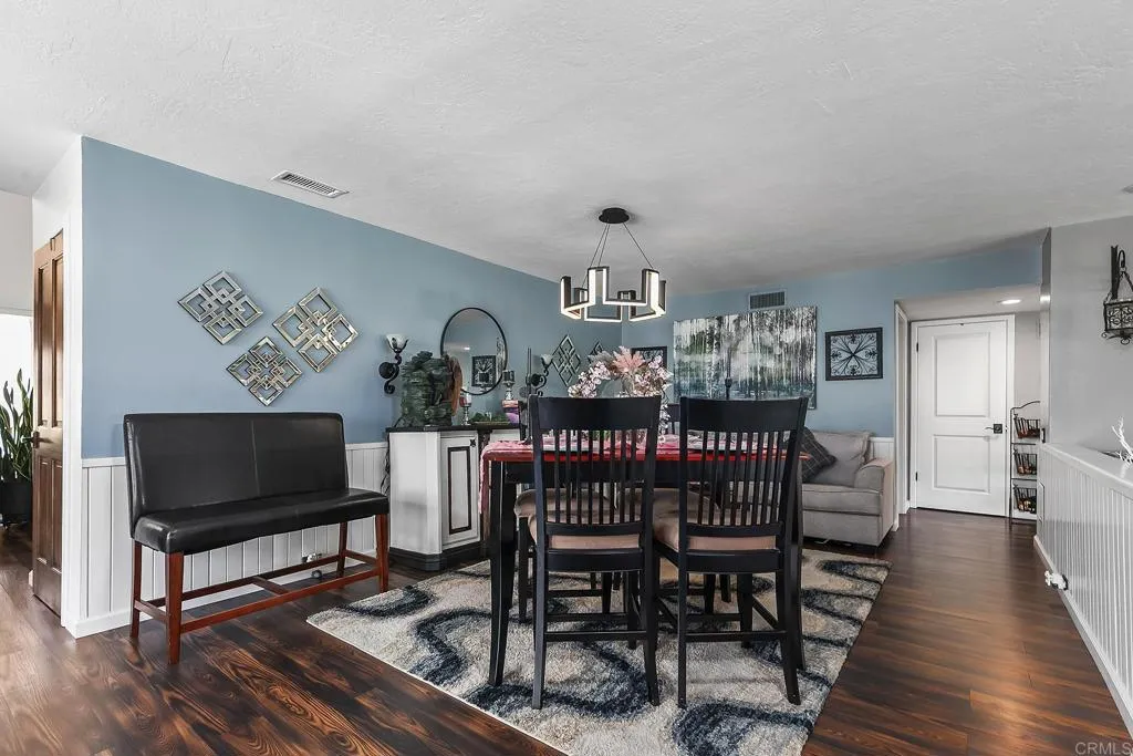 https://cdn.realtyfeed.com/cdn/127/306707559/4e59cf32aa2372c22be6020a41abe025.webp