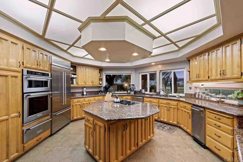 https://cdn.realtyfeed.com/cdn/127/306707559/5175c6c8e2c6f68a29bc686606b2f99e.webp