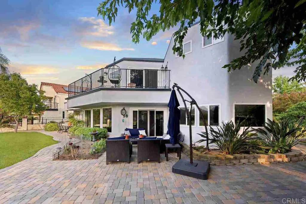 https://cdn.realtyfeed.com/cdn/127/306707559/6d4bf849bbc5a694eef66287529b0091.webp