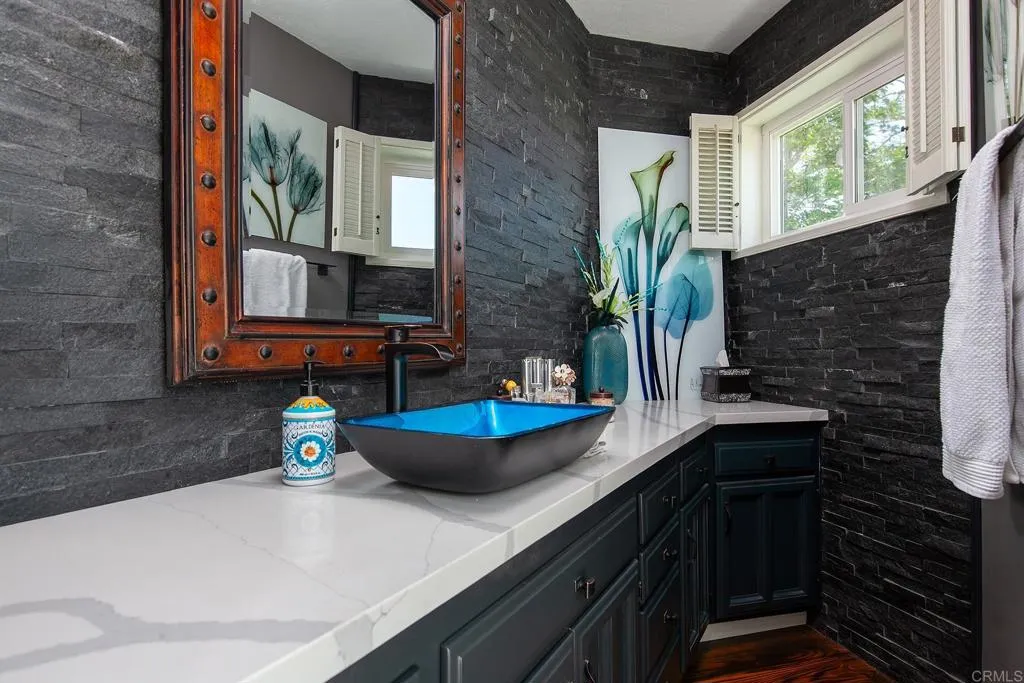 https://cdn.realtyfeed.com/cdn/127/306707559/a101edb42aba583f30fa4b2f07b7e4fb.webp