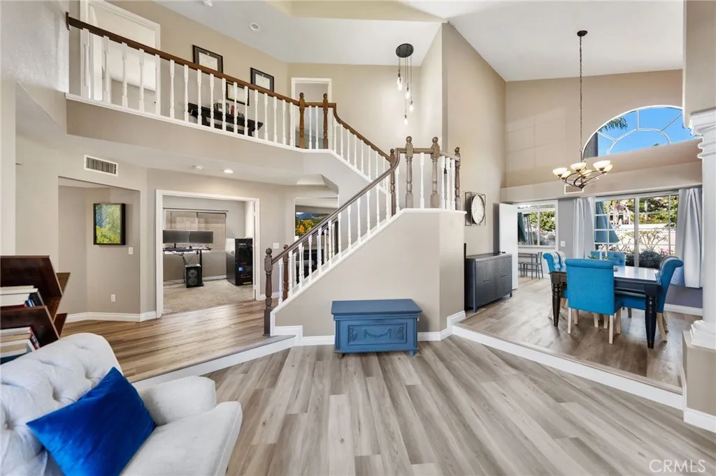 https://cdn.realtyfeed.com/cdn/127/306707563/837a25bfa1f0848f464d87380ffc0f5b.webp