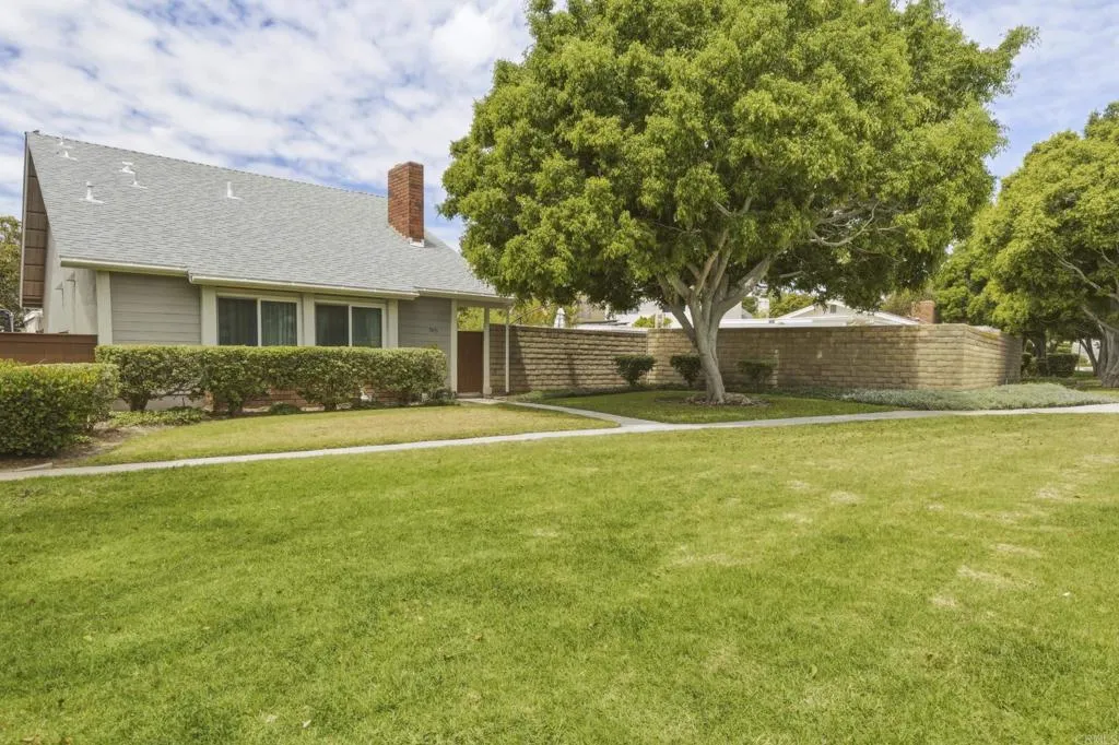 https://cdn.realtyfeed.com/cdn/127/306707617/0a364f878556fc6ca08a0679ab9c4d18.webp