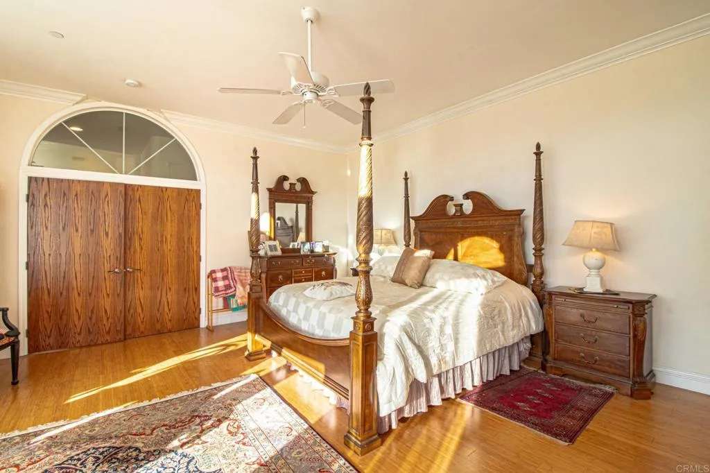https://cdn.realtyfeed.com/cdn/127/306707654/0baf1c6931607f0ab7c8af6b4ddff0fc.webp